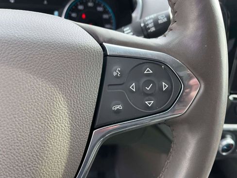 Used 2019 Chevrolet Traverse LT w/ LT Premium Package image 21