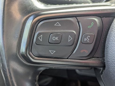 Used 2022 Jeep Gladiator Sport image 11