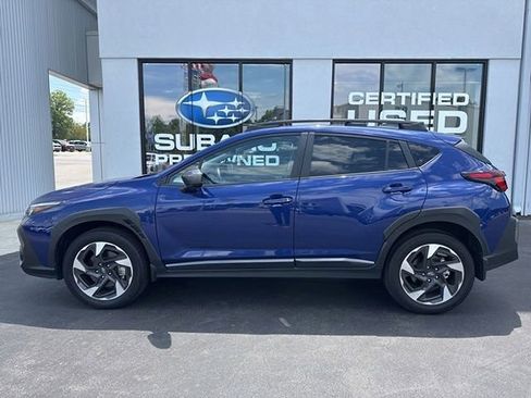 Used 2024 Subaru Crosstrek 2.5i Limited AWD/4WD image 2