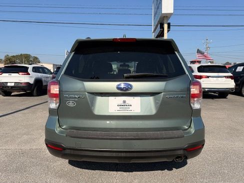 Used 2018 Subaru Forester 2.5i Limited image 4