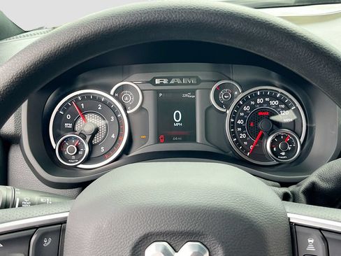 New 2026 RAM 2500 Tradesman AWD/4WD image 12