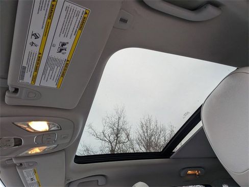 Certified 2017 Jeep Compass Limited w/ Navigation Group image 11