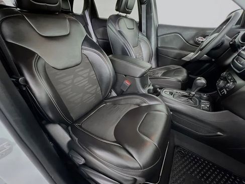 Used 2022 Jeep Cherokee Latitude image 27