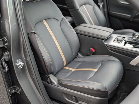 Used 2025 MAZDA CX-90 Plug-In Hybrid w/ Premium Plus image 24