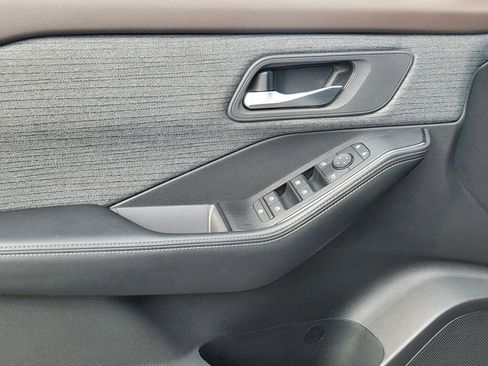 Certified 2023 Nissan Rogue SV image 11