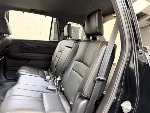 Used 2022 Honda Passport TrailSport image 25