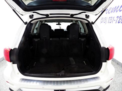 Used 2020 Nissan Pathfinder S AWD/4WD image 14