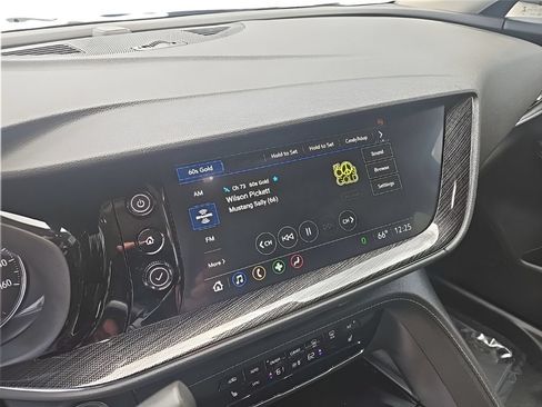 Used 2023 Buick Envision Essence FWD image 14