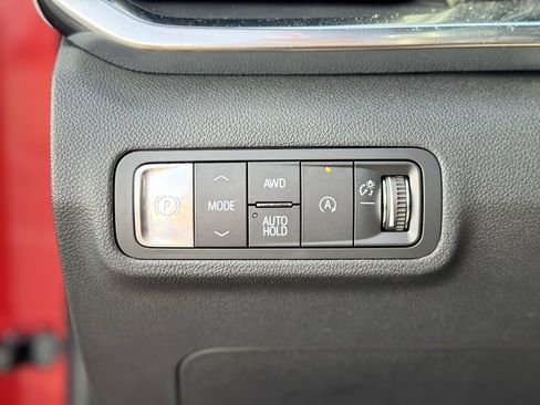 Used 2025 GMC Terrain Elevation image 21