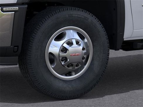 New 2026 GMC Sierra 3500 Pro image 9