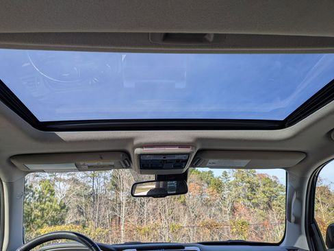 Used 2024 Toyota 4Runner Limited image 24