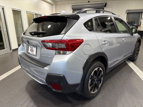Certified 2021 Subaru Crosstrek 2.0i Premium w/ Moonroof Package AWD/4WD image 5