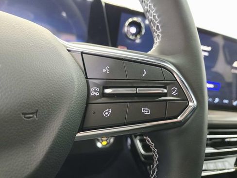 New 2026 Chevrolet Traverse LT w/ LPO, Floor Liner Package image 18