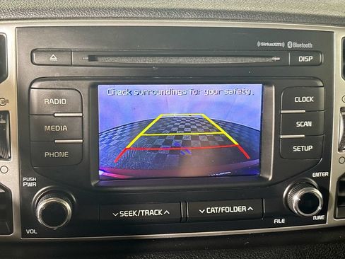 Used 2018 Kia Sportage LX AWD/4WD image 16