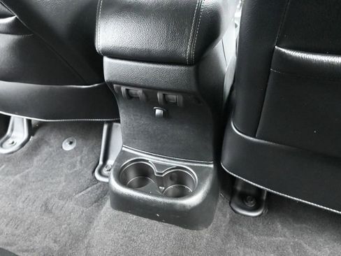 Used 2017 Jeep Wrangler Unlimited Sahara image 13