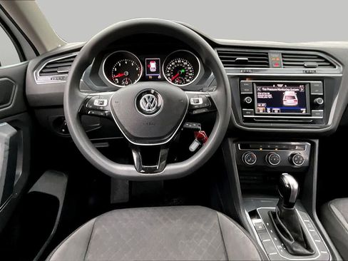 Used 2020 Volkswagen Tiguan S FWD image 6