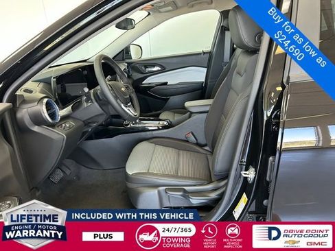 New 2025 Chevrolet Trax LT w/ LT Convenience Package image 10