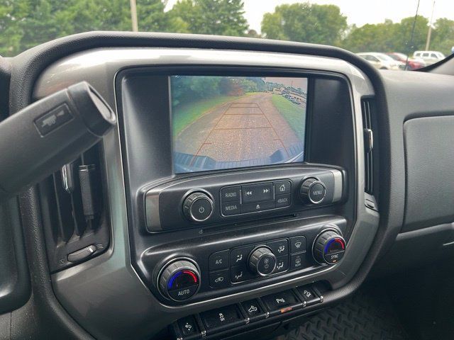 Used 2018 Chevrolet Silverado 1500 LT w/ All Star Edition AWD/4WD image 14