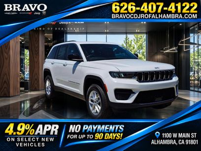 New 2026 Jeep Grand Cherokee Laredo