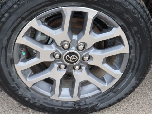 Used 2022 Toyota Tundra 1794 Edition w/ Advanced Package AWD/4WD image 9