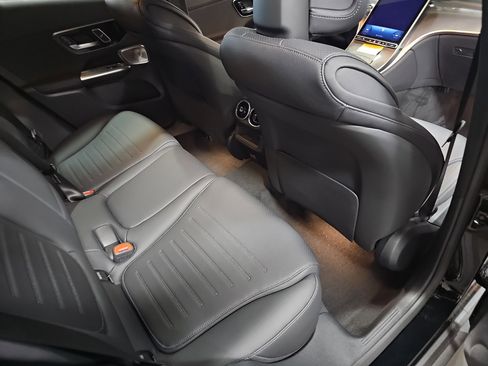 New 2026 Mercedes-Benz GLC 300 image 11