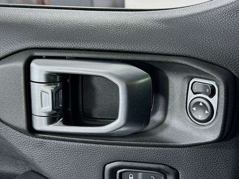 Used 2025 Jeep Wrangler Sahara w/ Safety Group image 14