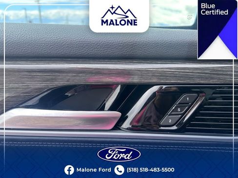 Used 2022 Jeep Wagoneer Series II AWD/4WD image 13