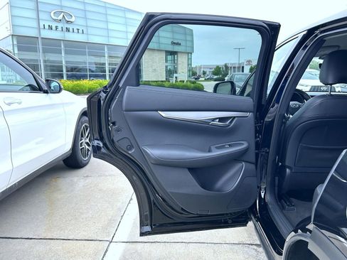 Certified 2025 INFINITI QX50 Pure image 21