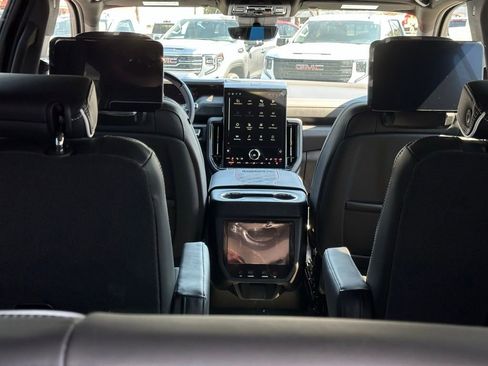New 2026 GMC Yukon AT4 Ultimate image 9