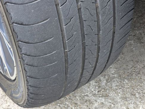 Used 2022 Cadillac Escalade ESV Sport w/ Touring Package image 49