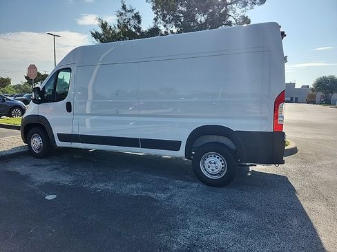 Used 2025 RAM ProMaster 2500 w/ Safety Group FWD image 6