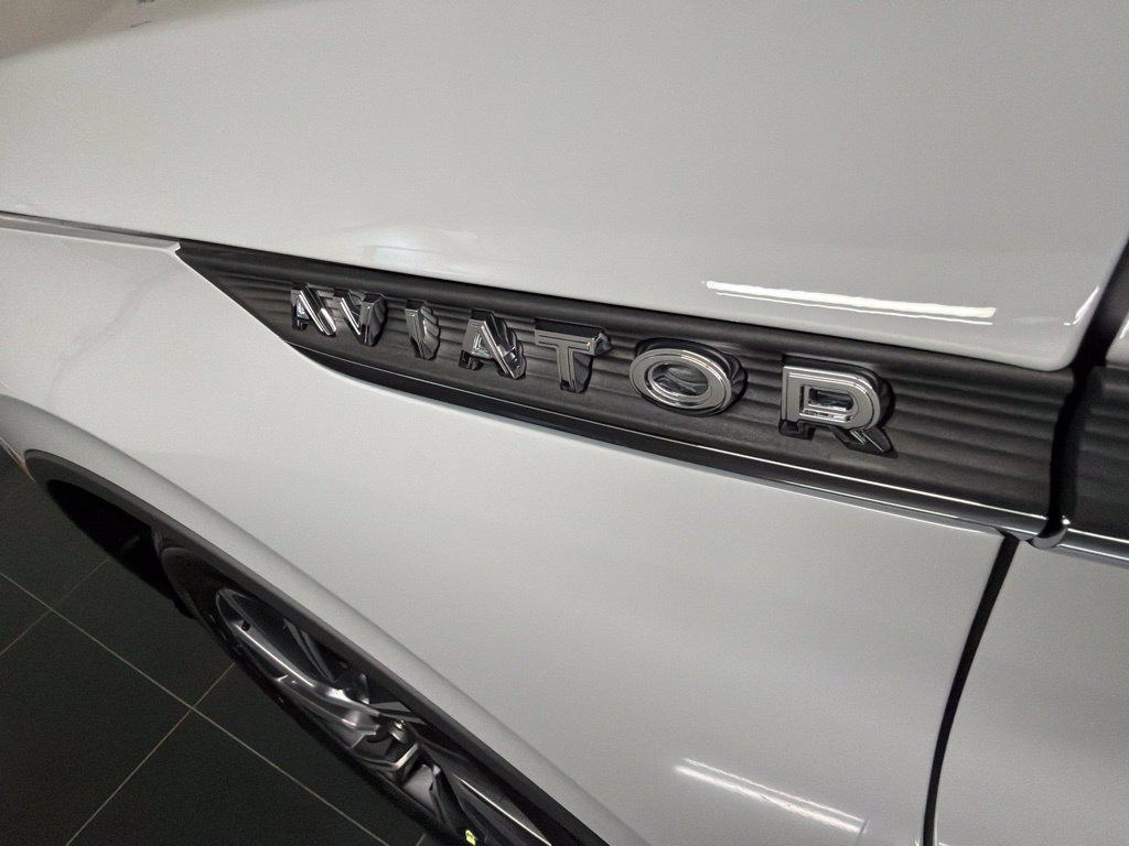 New 2027 Lincoln Aviator AWD image 41