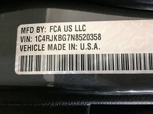 Used 2022 Jeep Grand Cherokee L Limited AWD/4WD image 33
