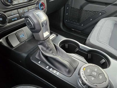 New 2025 Ford Bronco 2-Door w/ Sasquatch Package AWD/4WD image 24