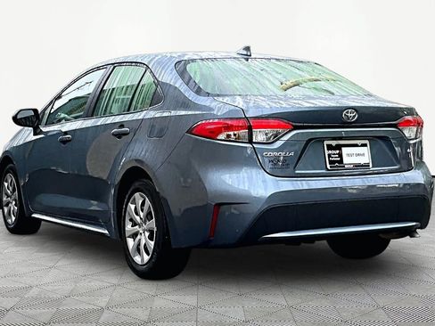 Used 2022 Toyota Corolla LE FWD image 12