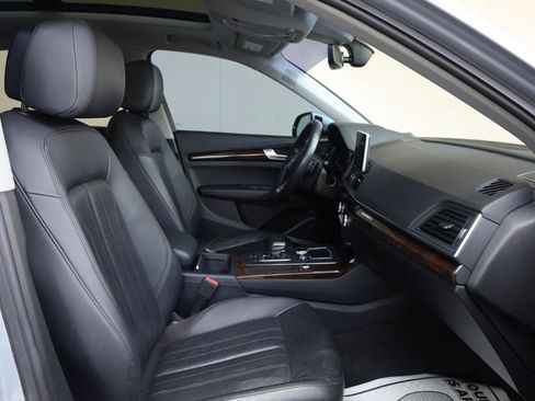Used 2018 Audi Q5 2.0T Premium Plus w/ Premium Plus Package AWD/4WD image 30