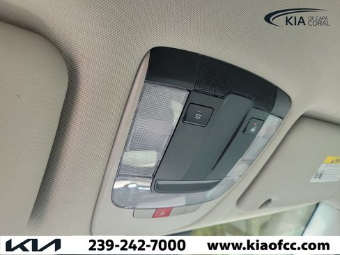 Certified 2025 Kia Sportage EX FWD image 30