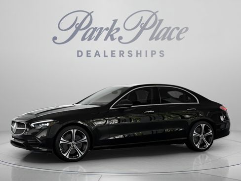 Used 2026 Mercedes-Benz C 300 4MATIC Sedan image 3