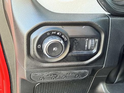 Certified 2025 Jeep Wrangler Unlimited Sport AWD/4WD image 23