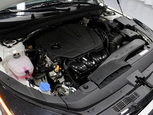Used 2025 Kia K5 GT-Line w/ GT-Line Premium Package AWD/4WD image 16