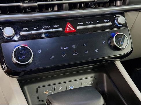 Used 2025 Hyundai Tucson SEL FWD image 18