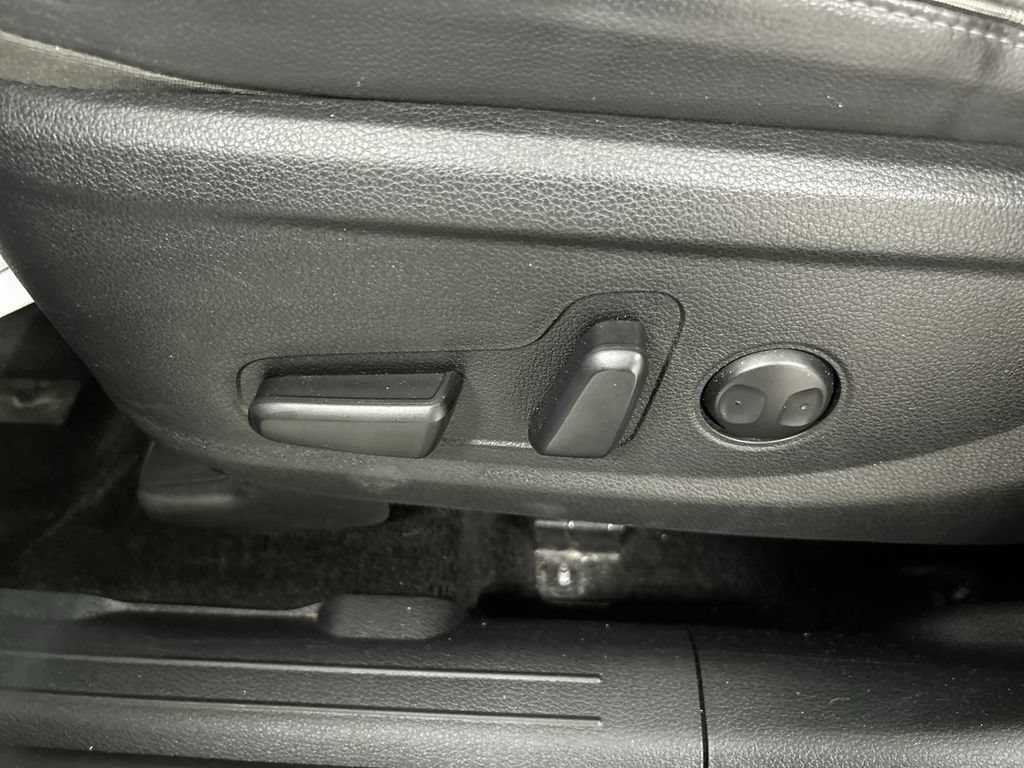 Used 2022 Hyundai Santa Fe SEL Premium w/ Cargo Package AWD/4WD image 10