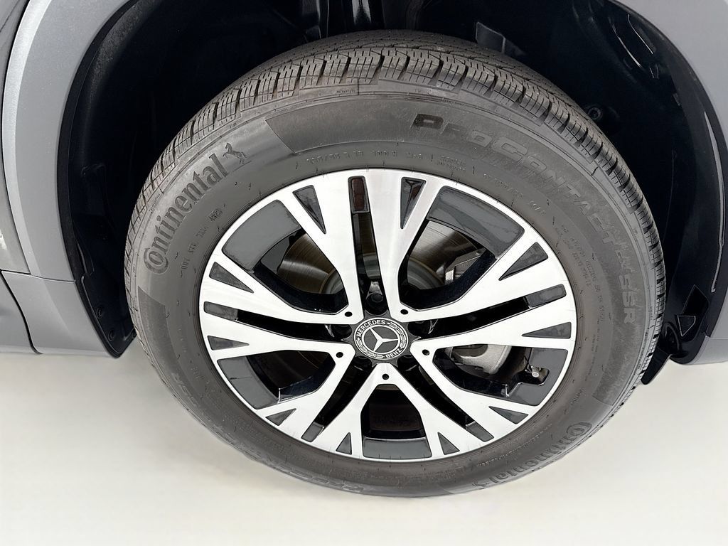 Certified 2024 Mercedes-Benz GLB 250 4MATIC image 31