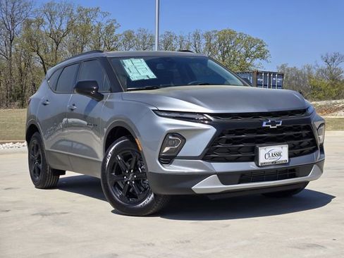 New 2025 Chevrolet Blazer LT w/ Convenience Package AWD/4WD image 1