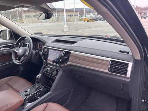 Used 2022 Volkswagen Atlas SEL image 9