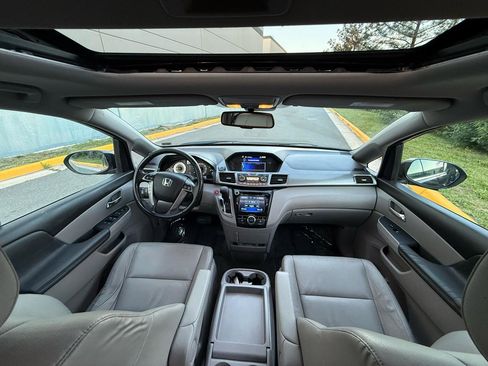 Used 2017 Honda Odyssey EX-L image 28