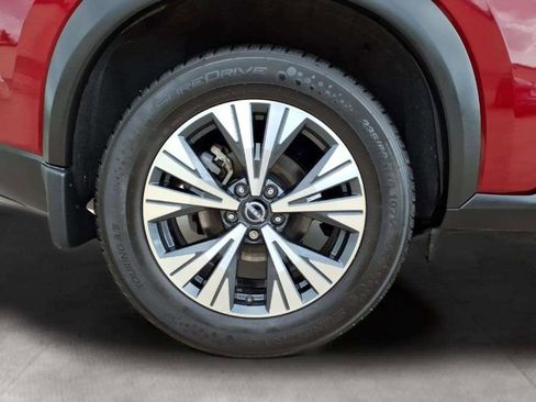 Used 2023 Nissan Rogue SV image 20