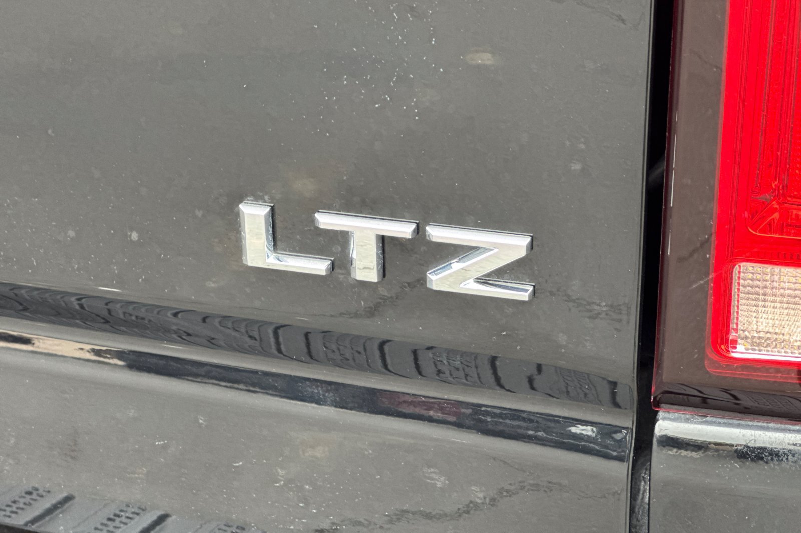 Used 2024 Chevrolet Silverado 2500 LTZ w/ LTZ Premium Package AWD/4WD image 51