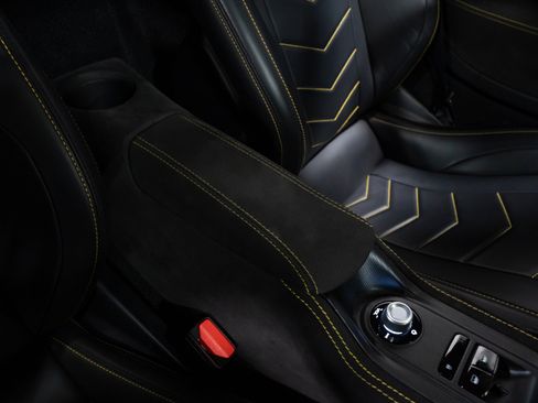 Used 2022 Maserati MC20 Coupe RWD image 76