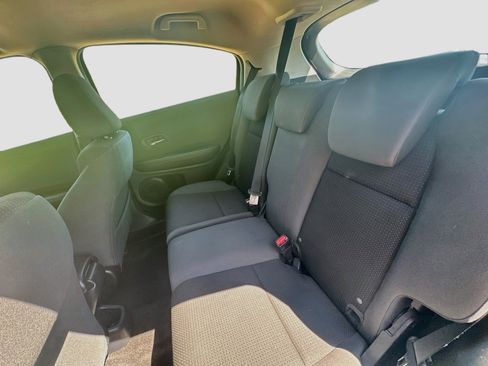Used 2021 Honda HR-V LX image 26